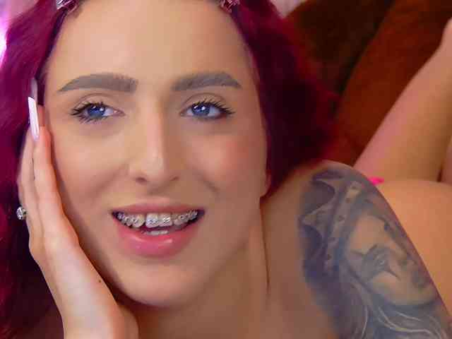 CrystalRed webcam