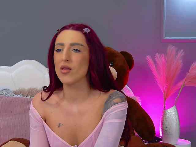 CrystalRed webcam