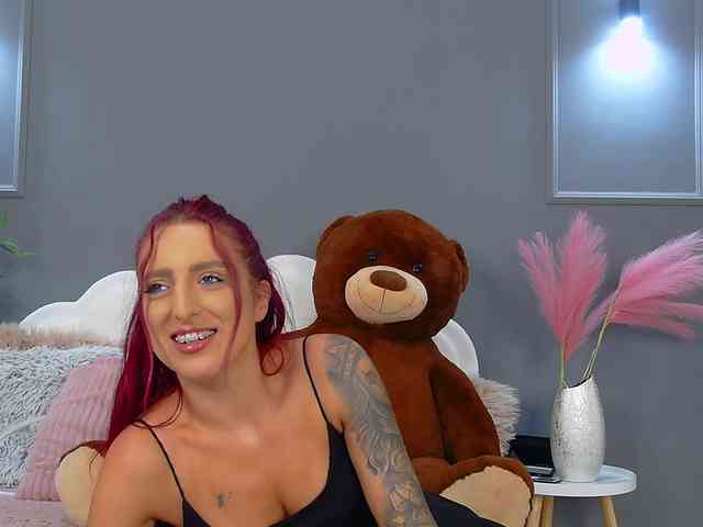 CrystalRed webcam