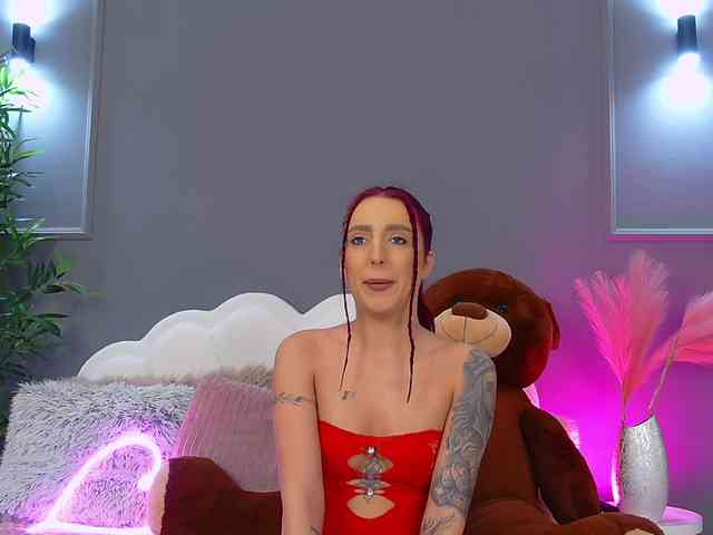 CrystalRed webcam