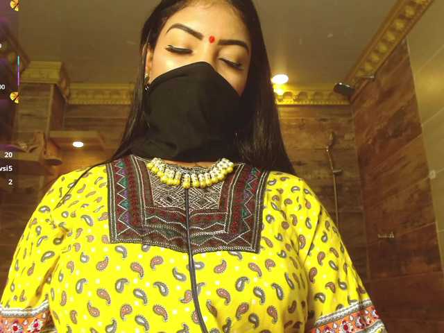 IniyaParul live cam on BongaCams