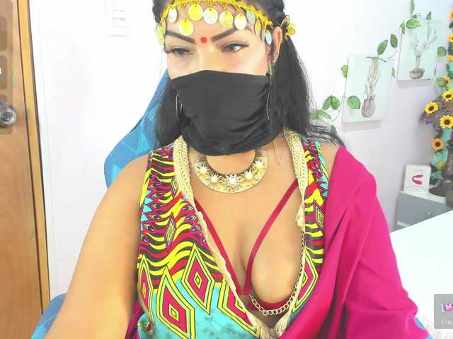 IniyaParul live cam on BongaCams