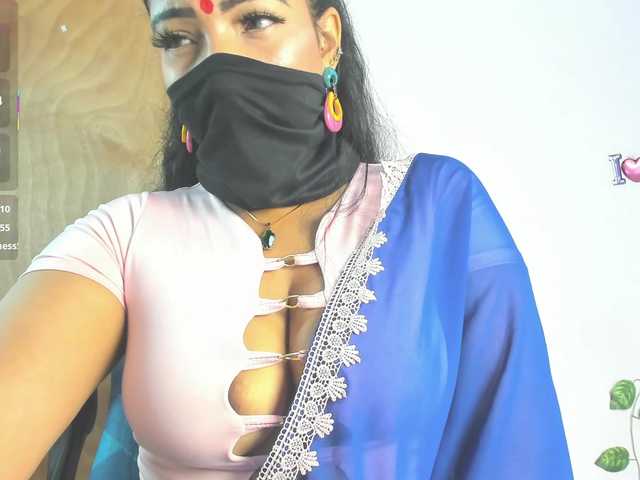IniyaParul live cam on BongaCams