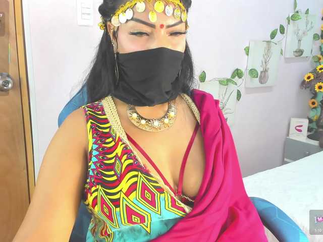 IniyaParul live cam on BongaCams