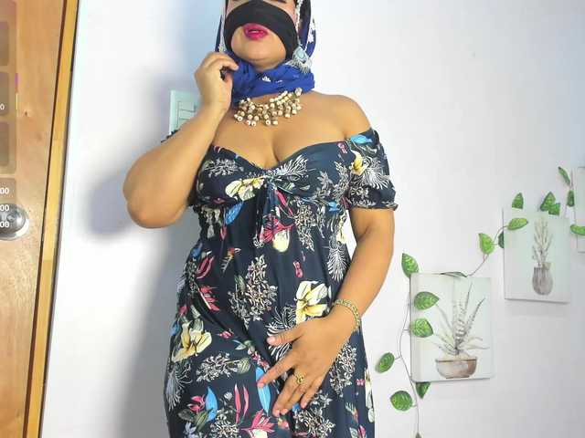 IniyaParul live cam on BongaCams