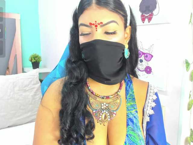 IniyaParul live cam on BongaCams