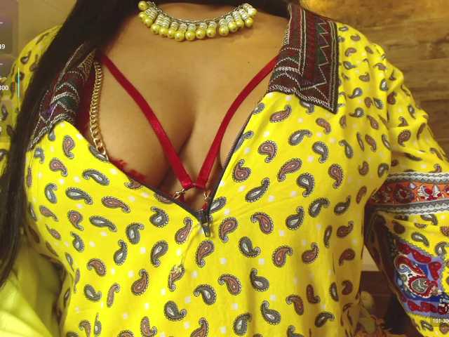 IniyaParul webcam bongacams model stream image