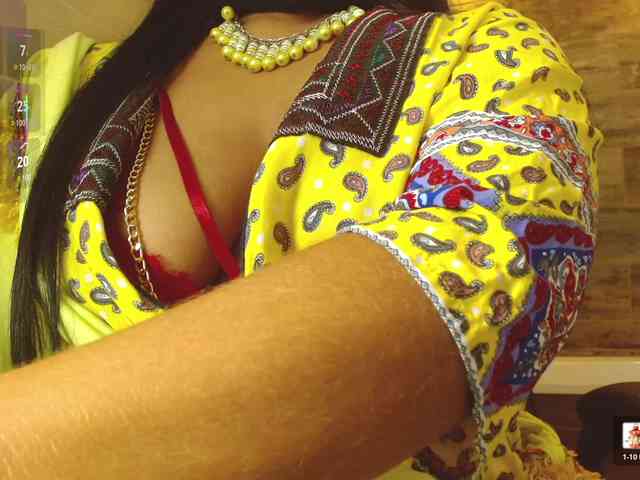 IniyaParul webcam