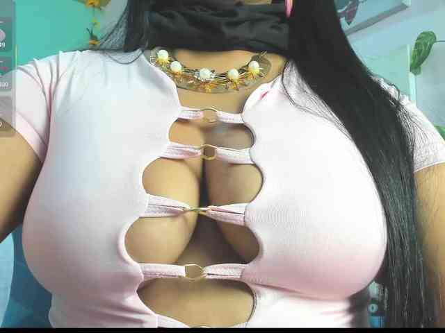 IniyaParul webcam