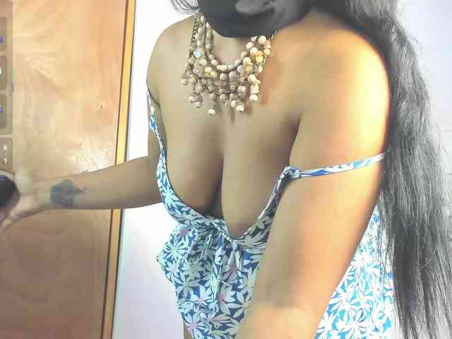 IniyaParul webcam