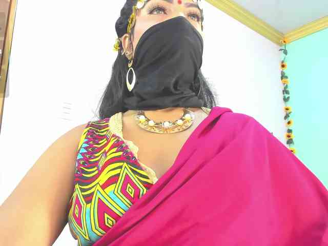 IniyaParul webcam