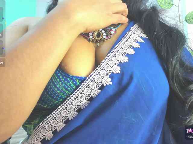 IniyaParul webcam