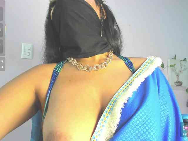 IniyaParul webcam