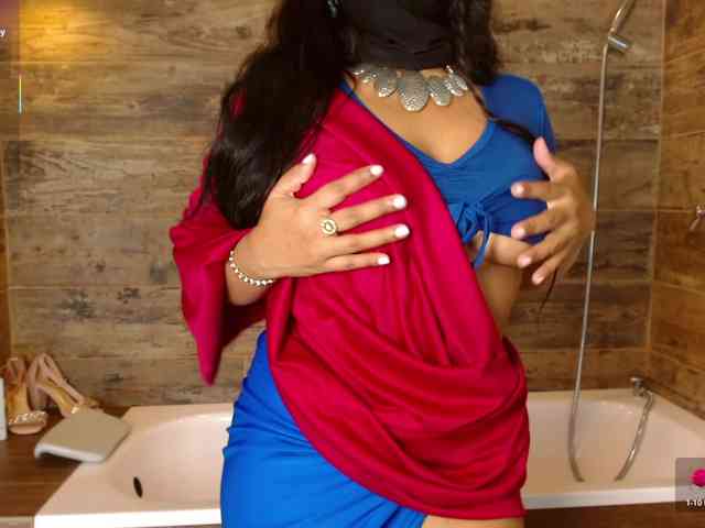 IniyaParul webcam