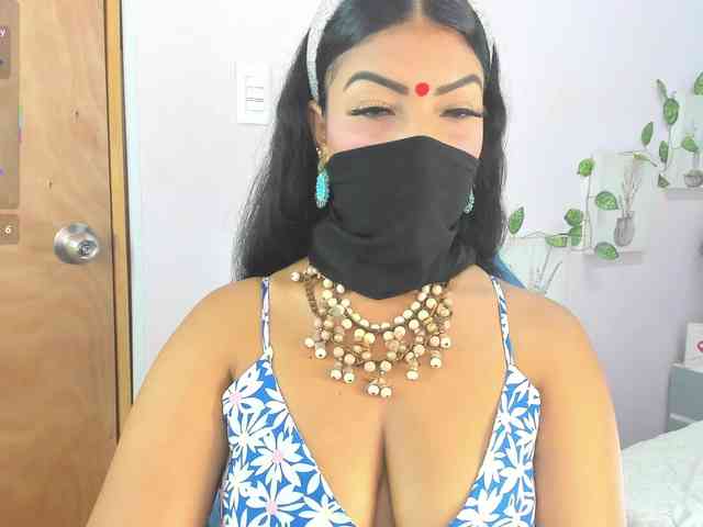 IniyaParul webcam
