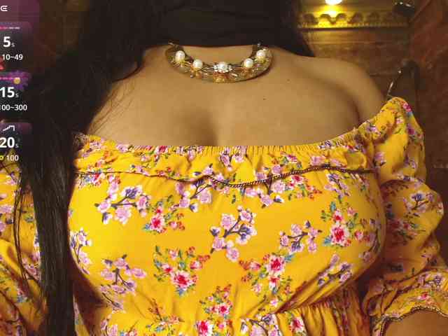 IniyaParul webcam
