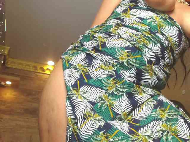IniyaParul webcam