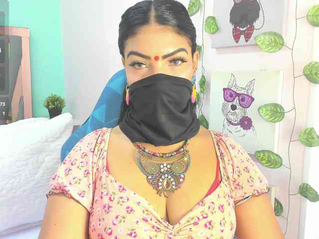 IniyaParul webcam