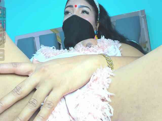 IniyaParul webcam