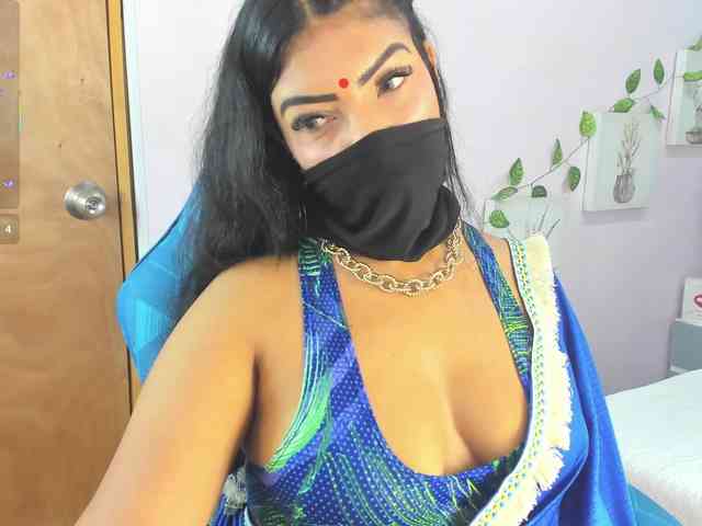 IniyaParul webcam