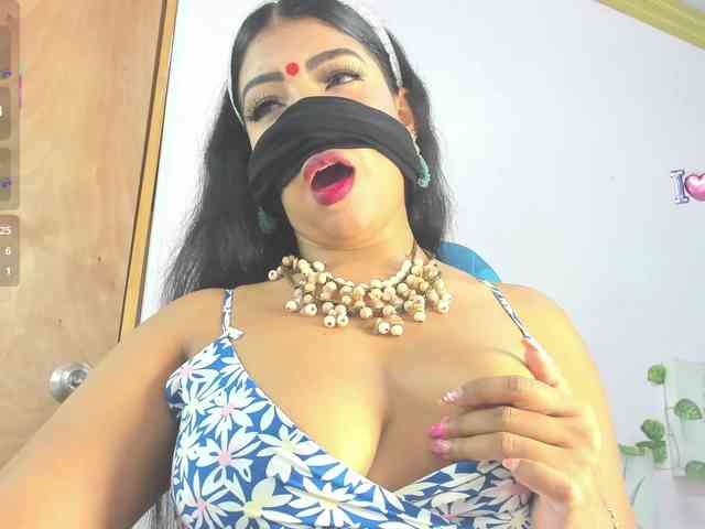 IniyaParul webcam