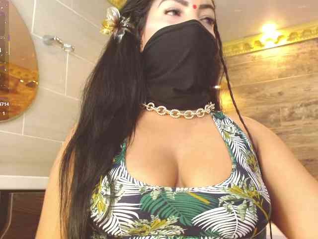 IniyaParul webcam