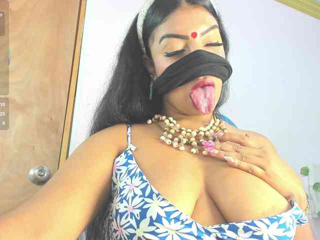IniyaParul webcam