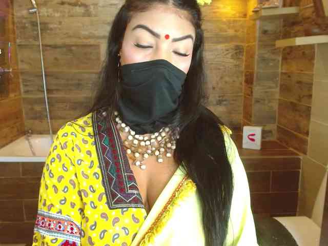 IniyaParul webcam