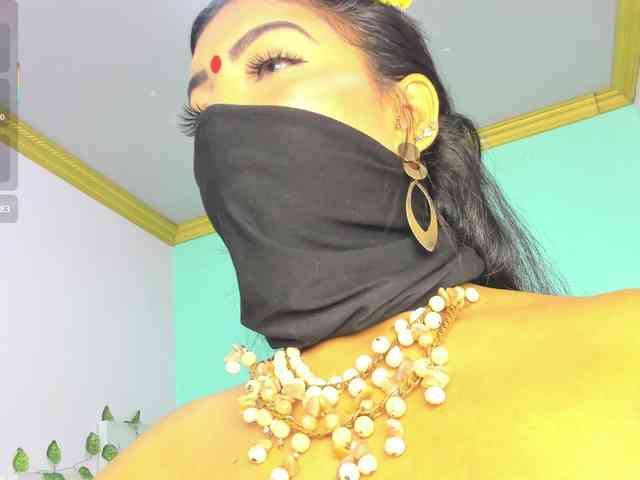 IniyaParul webcam