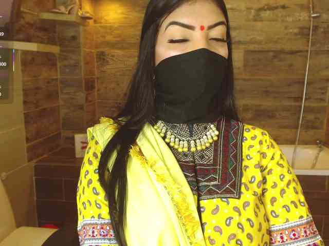 IniyaParul webcam