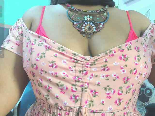 IniyaParul webcam