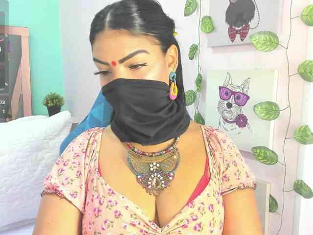 IniyaParul webcam