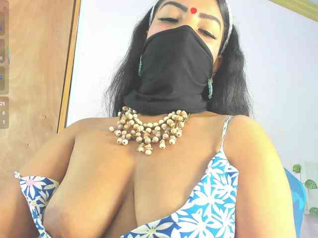 IniyaParul webcam