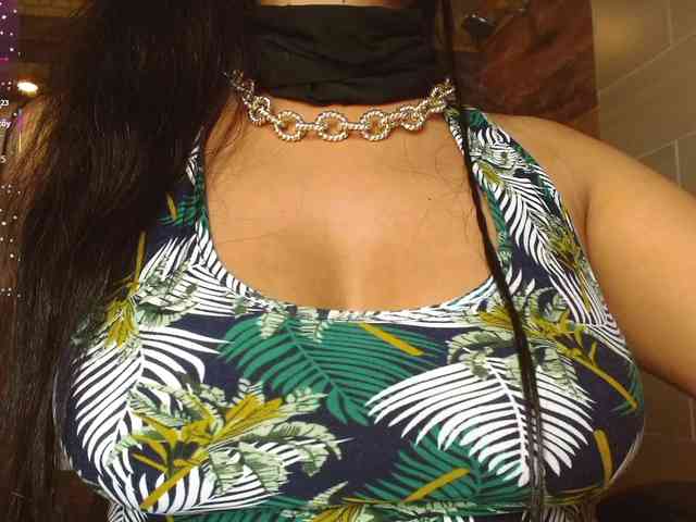 IniyaParul webcam