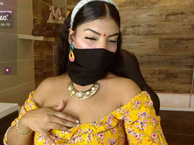 IniyaParul webcam