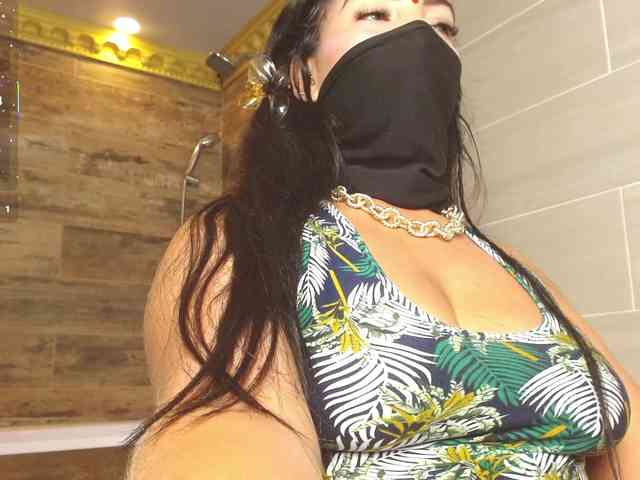 IniyaParul webcam