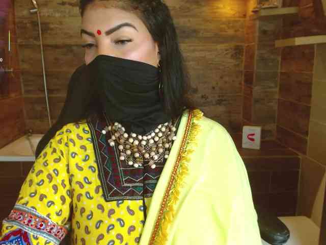 IniyaParul webcam