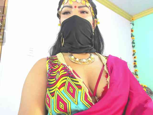 IniyaParul webcam