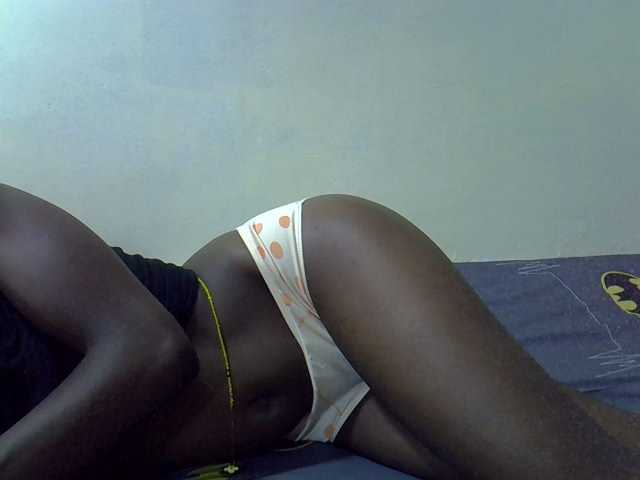 Bigbutts live cam on BongaCams