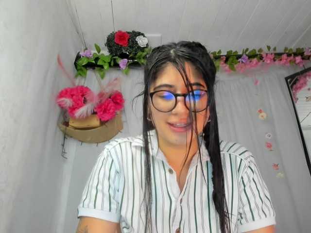 Yelina live cam on BongaCams