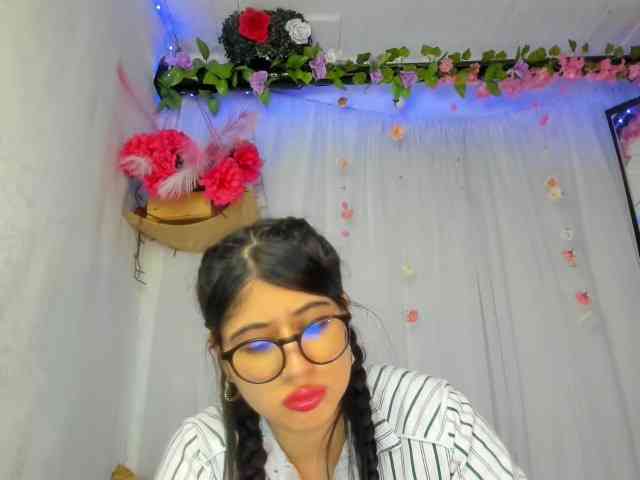Yelina webcam