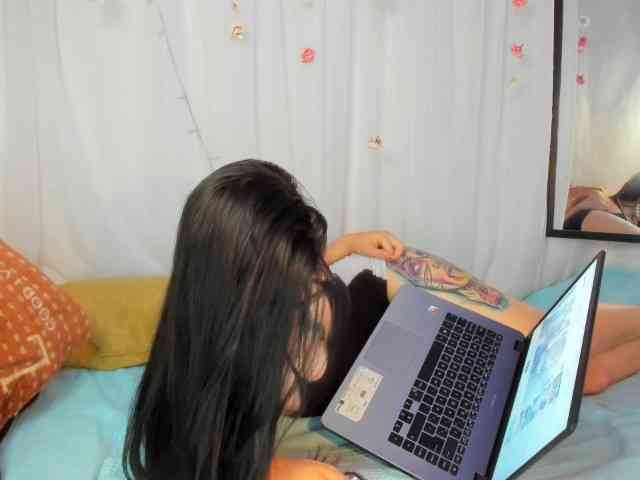 Yelina webcam
