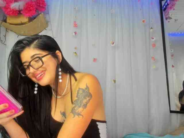 Yelina webcam