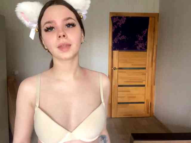 Lil-RO-XO webcam