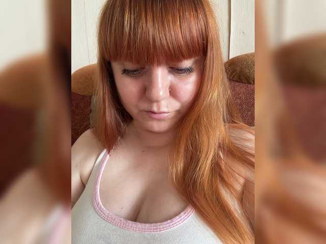 MilfaSguirt live webcam show