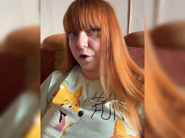 le modèle MilfaSguirt est en webcam porno dans un show sur le site bongacams, il possède les tags suivants: White/Caucasian,Redhead,Shaved