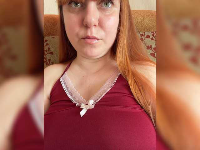MilfaSguirt live webcam show
