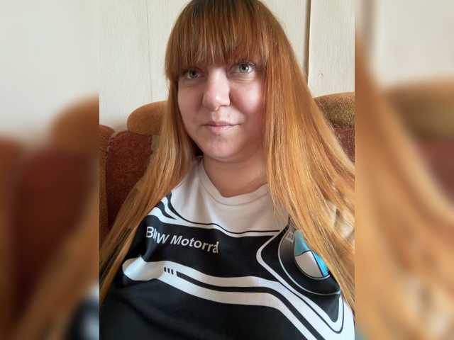 MilfaSguirt, live now on BongaCams