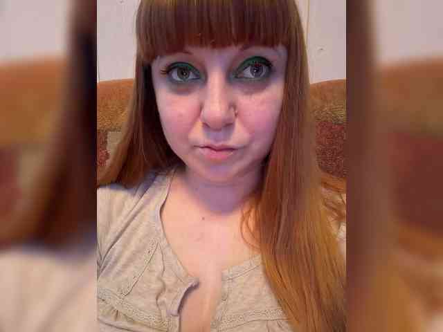 MilfaSguirt webcam