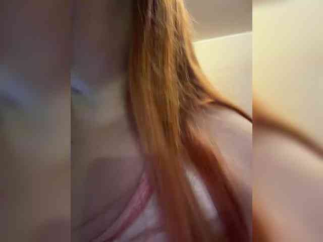 MilfaSguirt webcam
